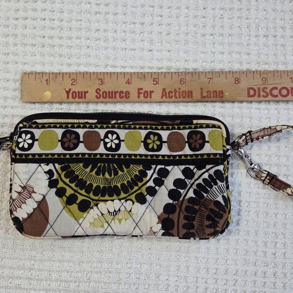 Vera Bradley Wristlet - Picture 3 of 4